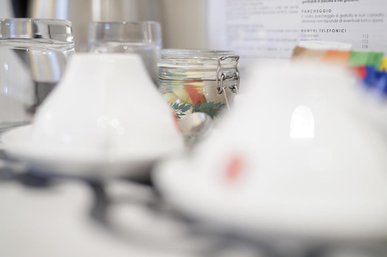 Mincio Relais Acomodação com café da manhã Castelnuovo del Garda Exterior foto